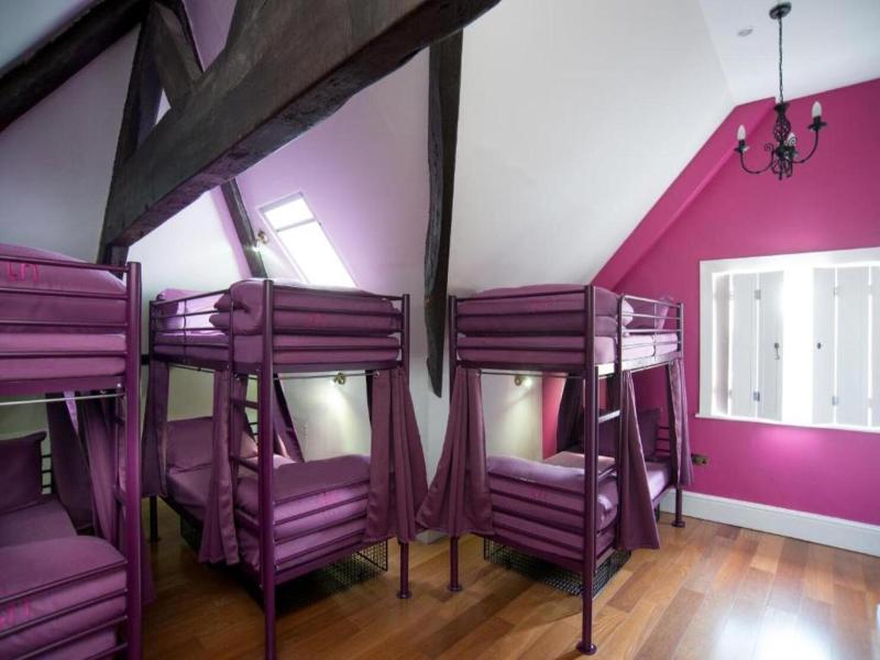 Safestay York image