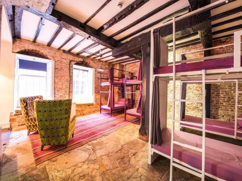 Safestay York image