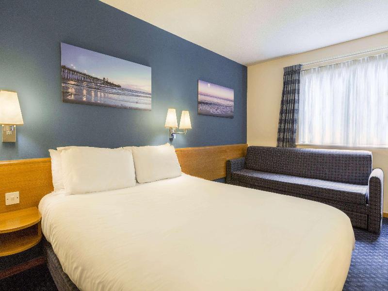 Days Inn Magor image