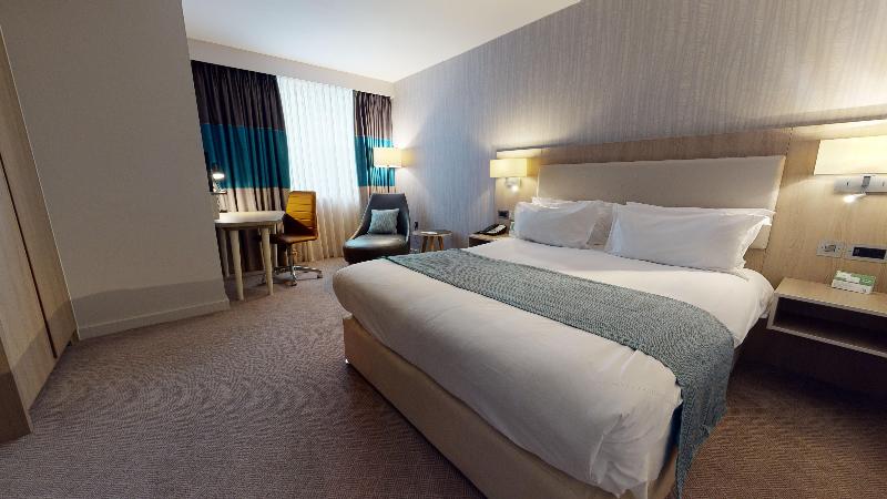 Holiday Inn Manchester City Centre image