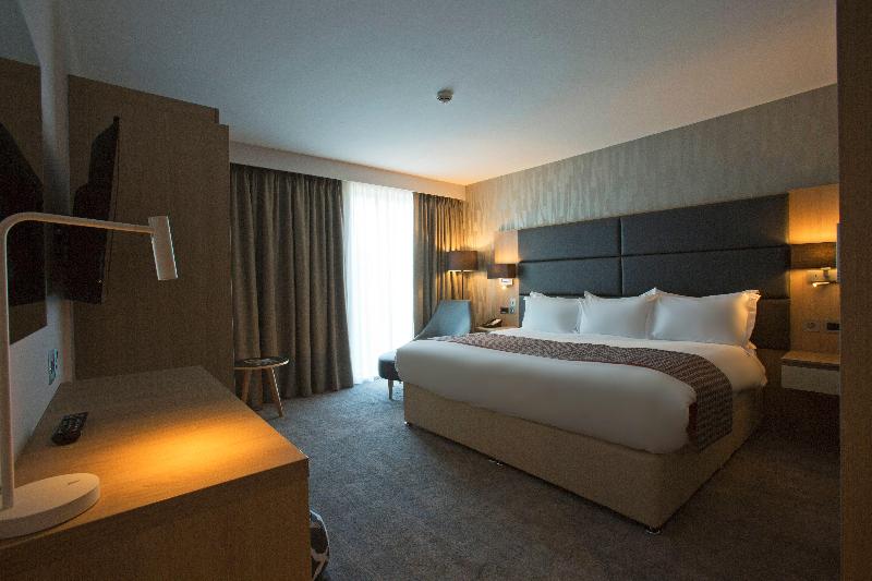Holiday Inn Manchester City Centre image