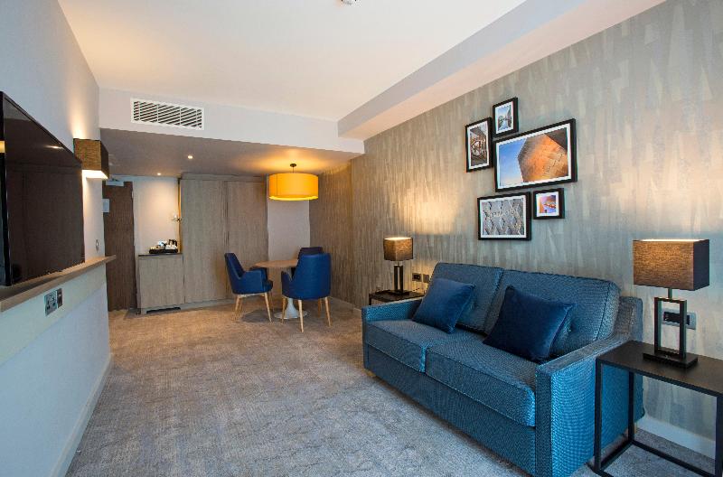 Holiday Inn Manchester City Centre image