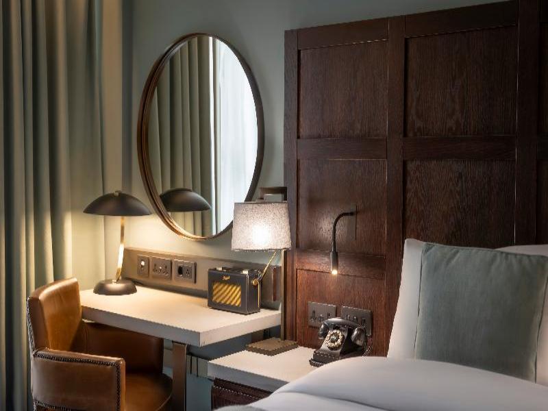 Clayton Hotel Cambridge image