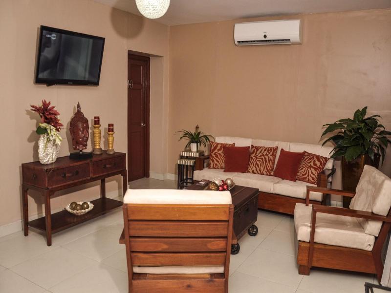 Allamanda Bed And Breakfast image