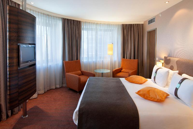 Holiday Inn Almaty image