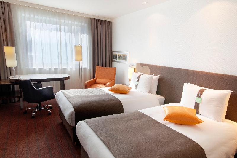 Holiday Inn Almaty image