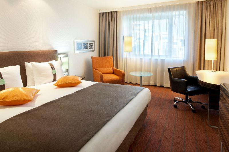 Holiday Inn Almaty image
