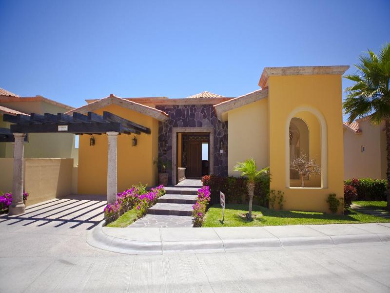 Pueblo Bonito Montecristo Luxury Villas image