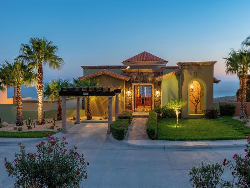 Pueblo Bonito Montecristo Luxury Villas image
