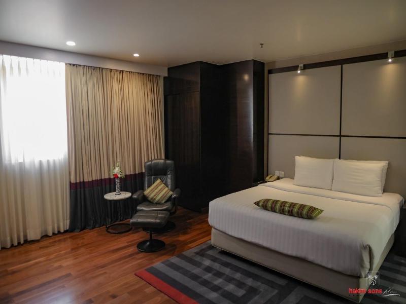 Avari Towers image