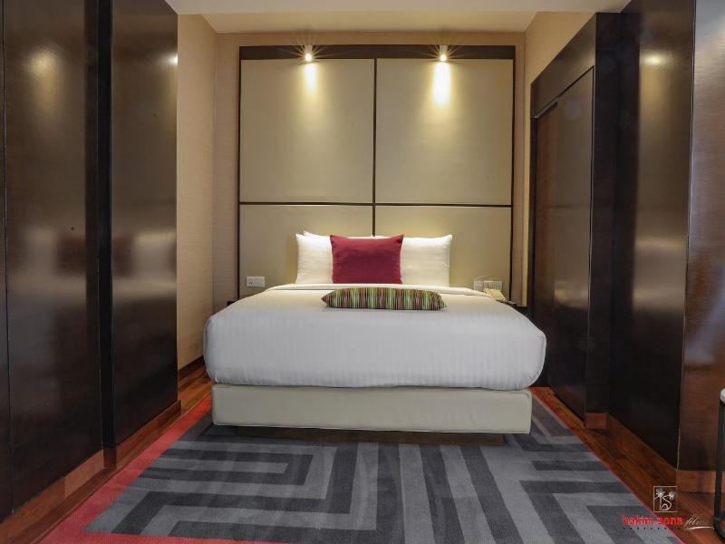 Avari Towers image