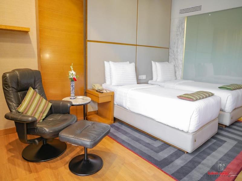 Avari Towers image