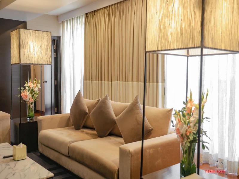 Avari Towers image