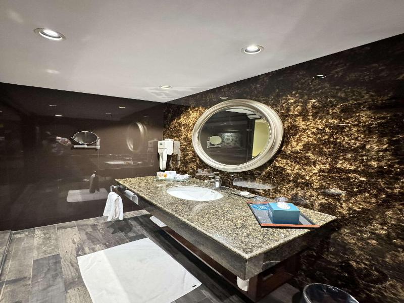 Four Points by Sheraton Lahore image