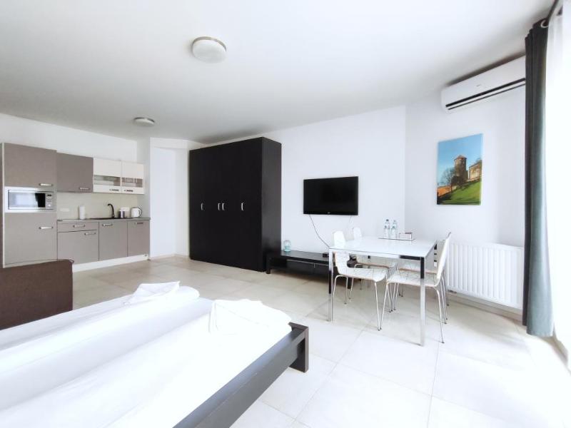 Turnau City Aparthotel image