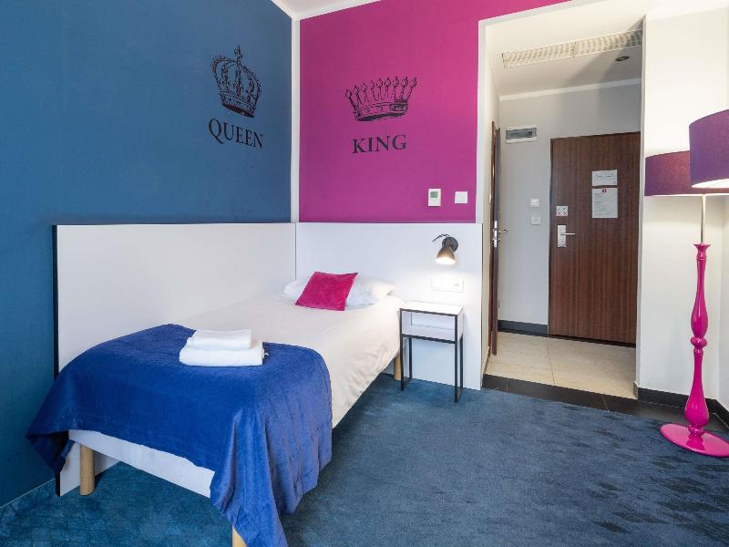 Ibis Styles Gniezno Stare Miasto image