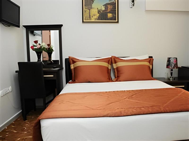 Kuk Hotel image