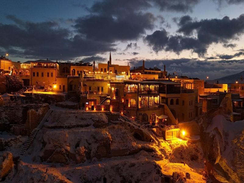 Caldera Cave Hotel