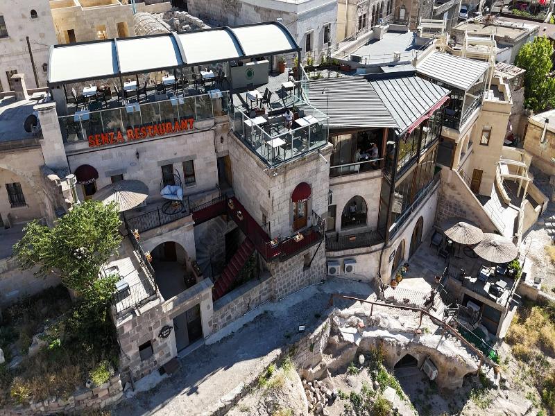 Caldera Cave Hotel