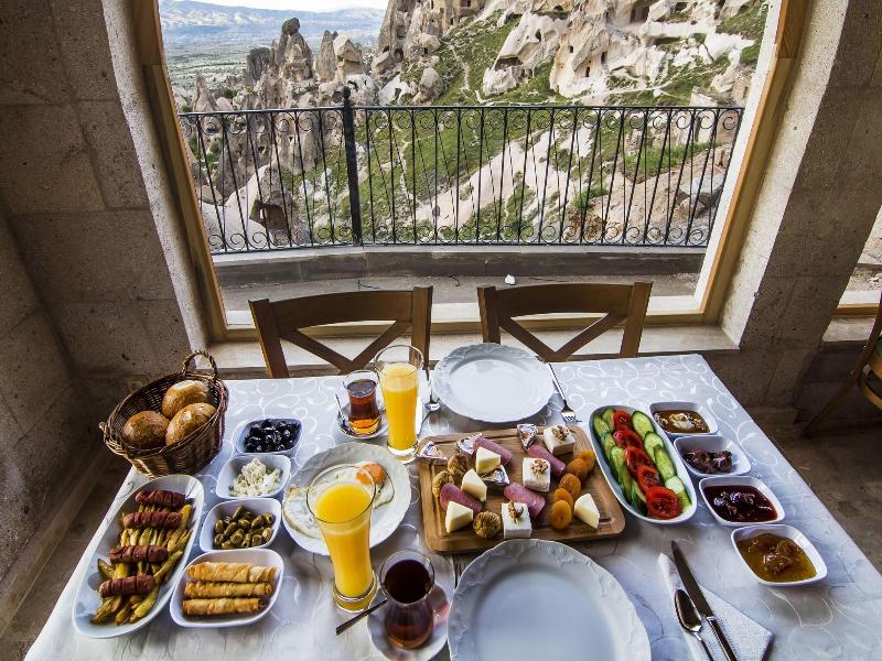 Caldera Cave Hotel