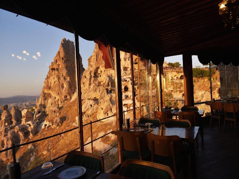 Caldera Cave Hotel