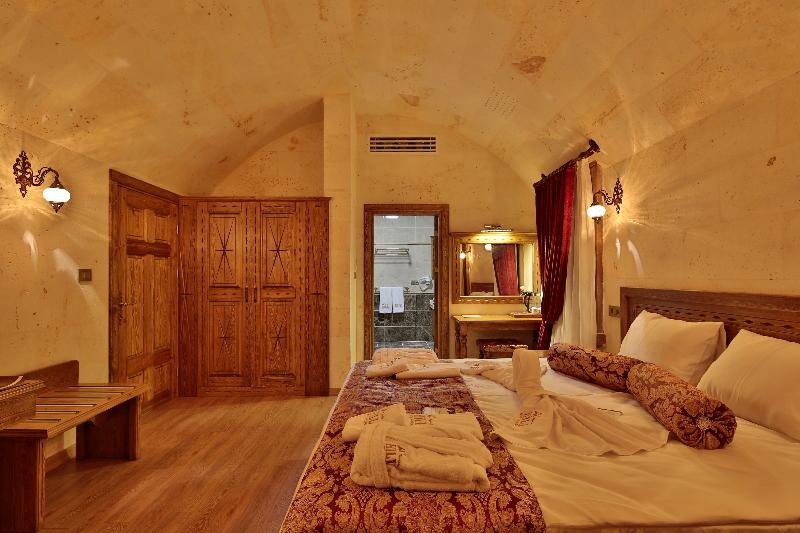 Kapadokya Hill Hotel Spa (+12)