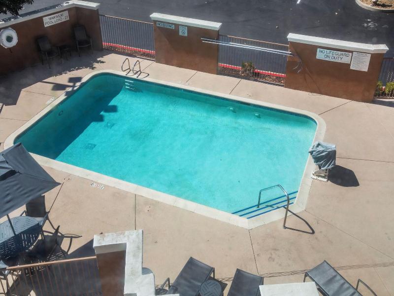 Fairfield Inn Suites By Marriott Rancho Cordova image