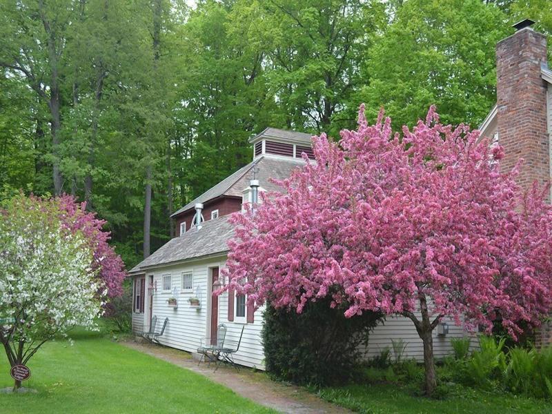 Arlington Inn