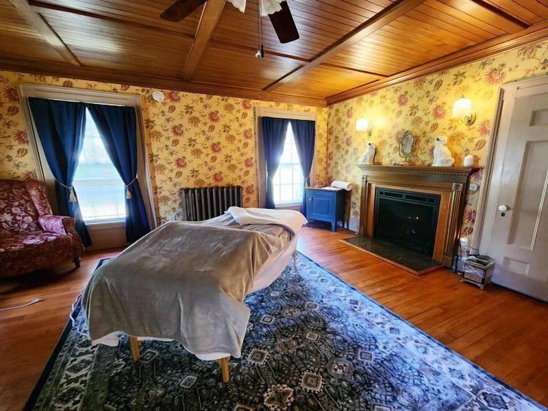 Arlington Inn