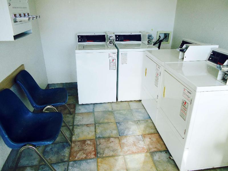 Motel 6 West — general view