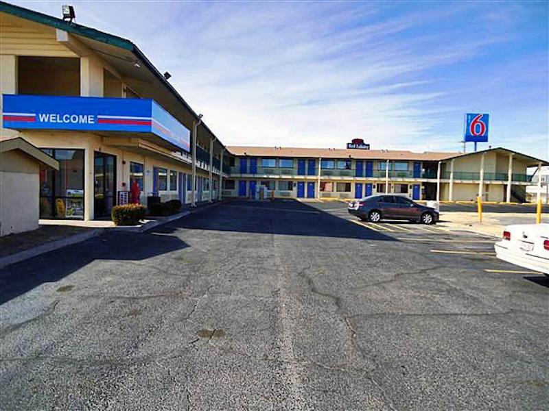 Motel 6 West