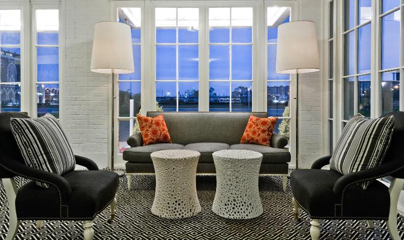 Berkeley Ocean Front Hotel image