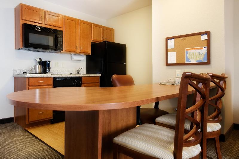 Candlewood Suites Wichita Falls Maurine St photo 7