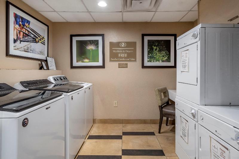 Candlewood Suites Alabaster image