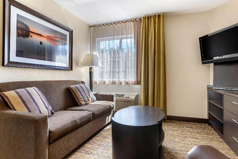 Candlewood Suites Alabaster image