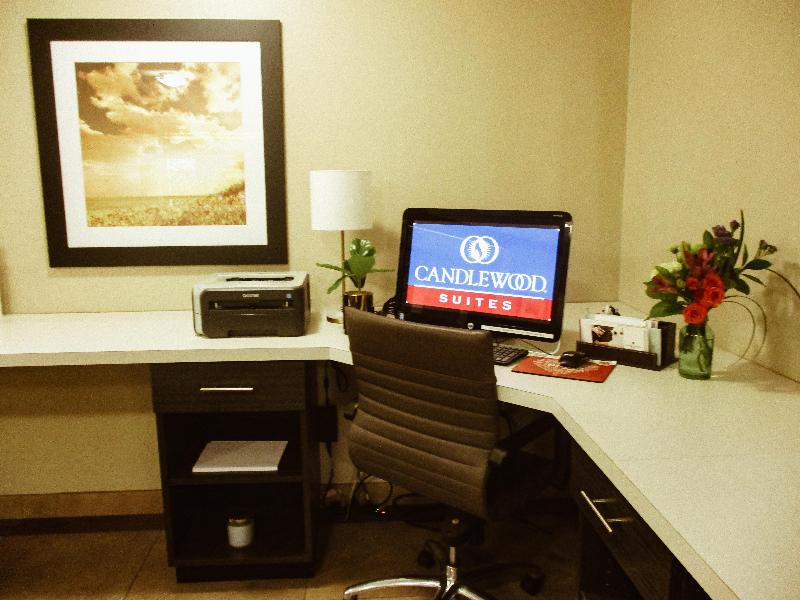 Candlewood Suites Alabaster image