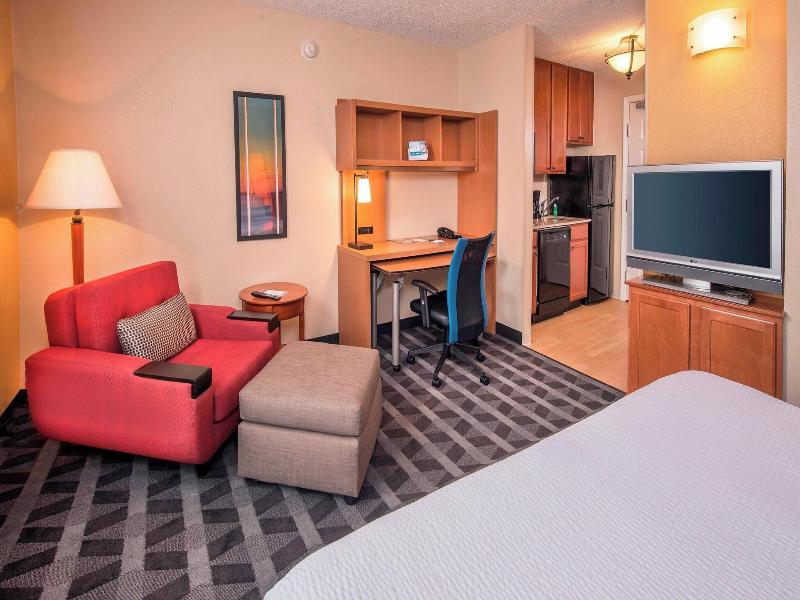 Towneplace Suites Clinton At Joint Base Andrews image