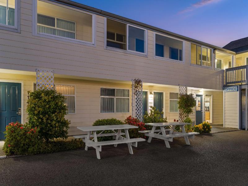 Super 8 by Wyndham Florence OR image