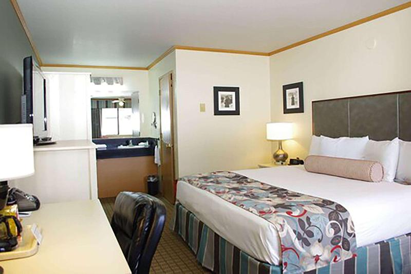 River House Inn, a Baymont by Wyndham image