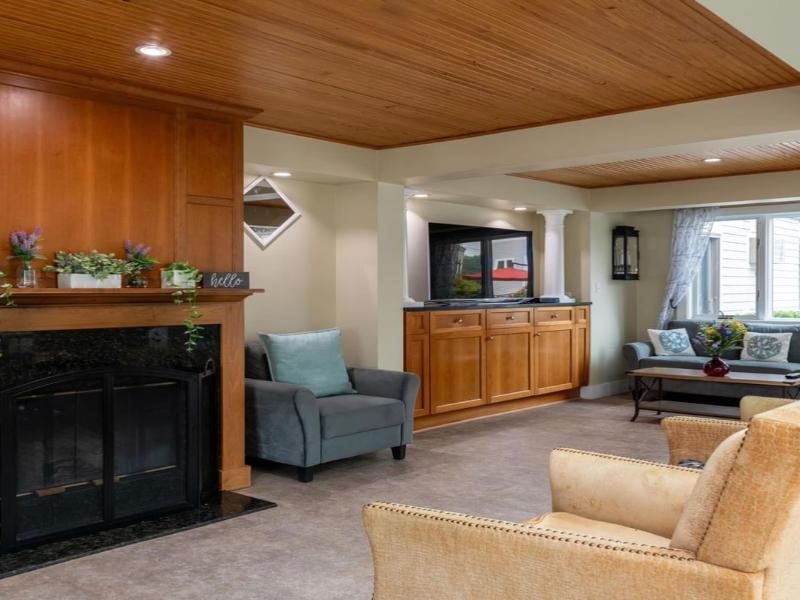 Meadowmere Resort image