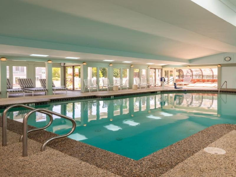 Meadowmere Resort image