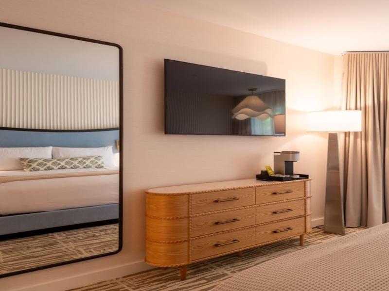 Meadowmere Resort image