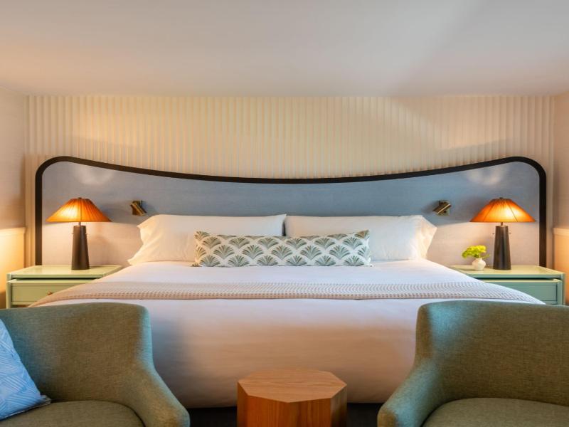 Meadowmere Resort image