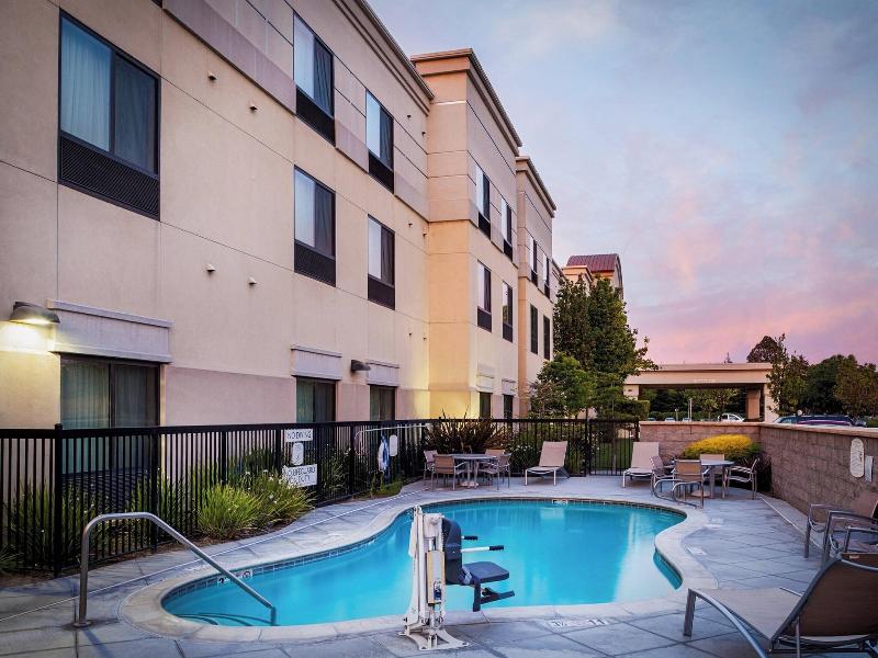 Springhill Suites Modesto image