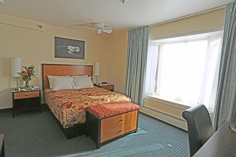 Puffin Inn image