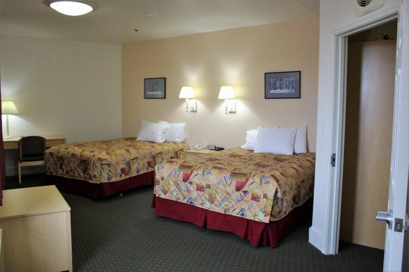 Puffin Inn image