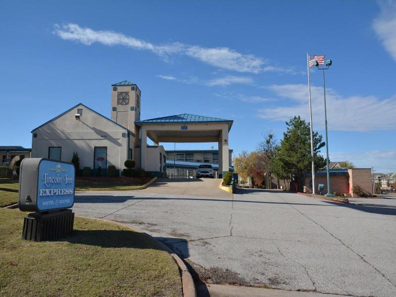 Lincoln Inn Express Hotel And Suites