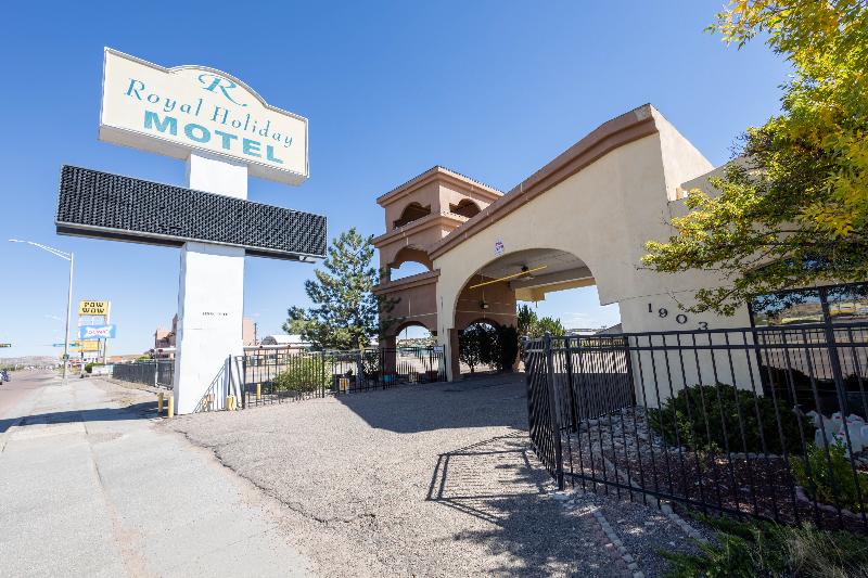 Royal Holiday Motel By Belvilla Gallup I-40