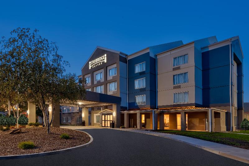 Staybridge Suites Pittsburgh Airport By IHG image