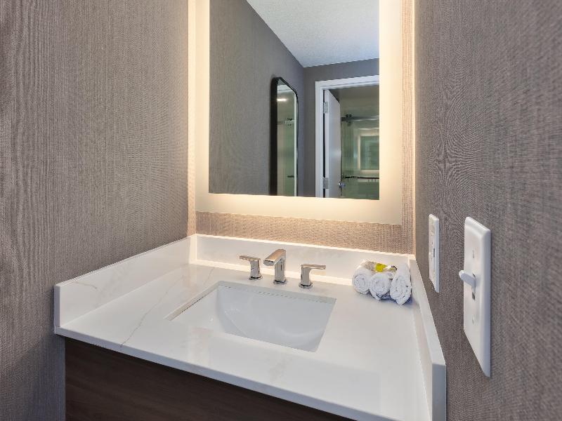 Staybridge Suites Pittsburgh Airport By IHG image